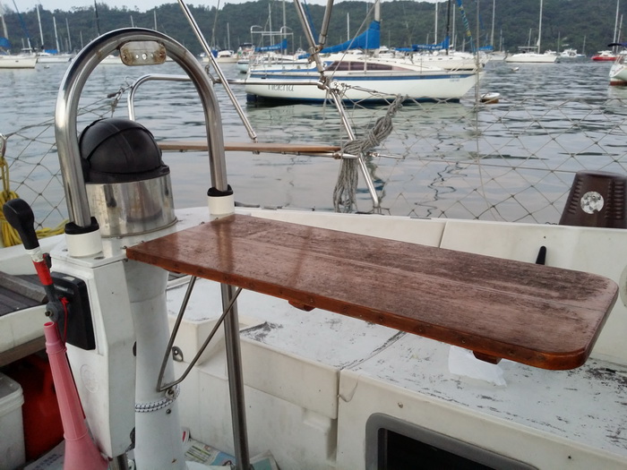 維修舵手位扶手 + 木台面