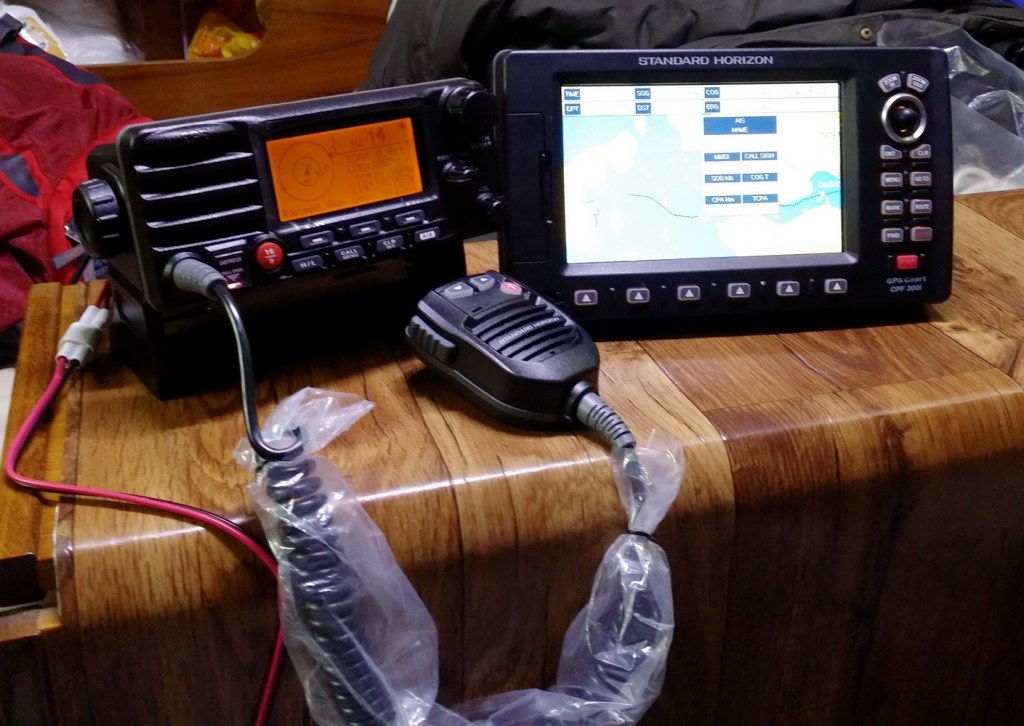 VHF GX2200 + CP300i海圖機 =&nbsp;AIS